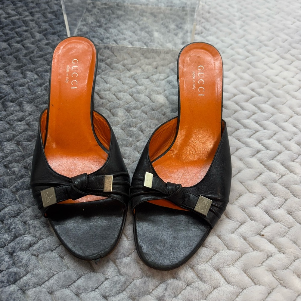 Gucci Vintage Black Leather Slide Sandals 8.B  Bow Kitten Heel Logo - Picture 4 of 7